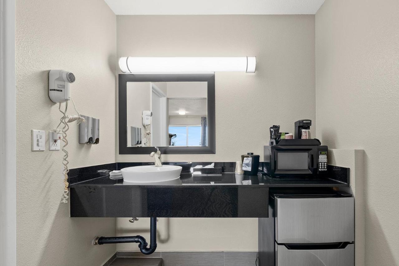 Rivershore 2* Astoria