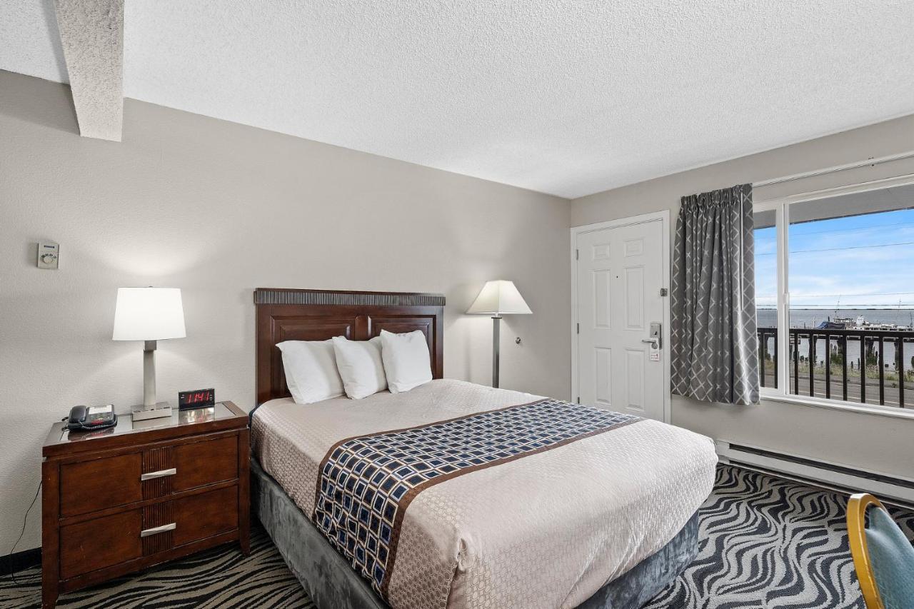 Rivershore 2* Astoria